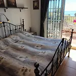 펜션 Casa Margaretha In Tamango Hill Torrox *