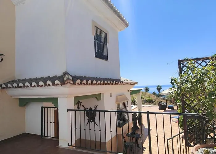 Casa Margaretha In Tamango Hill Torrox *
