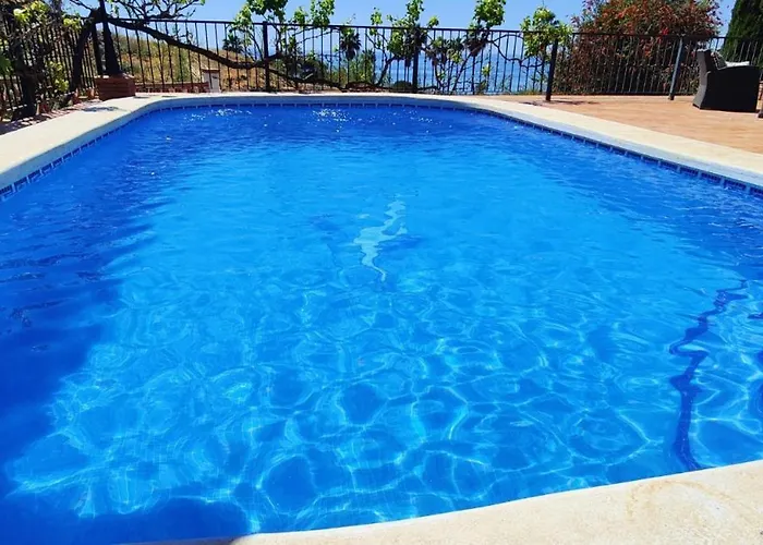 Casa Margaretha In Tamango Hill Torrox