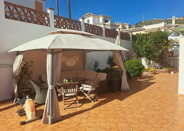 Casa Margaretha In Tamango Hill Torrox Nerja